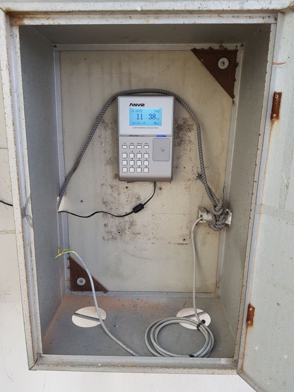  Rilevazione presenze Anviz Oc500 con installazione in esterno e scatola di protezione cliente in Reggio Emilia